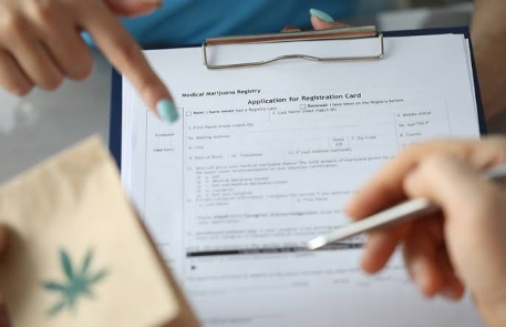 Do Online Medical Cardholders Lose Gun Rights in 2025? The Legal Truth